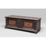 WALNUT CHEST, SIENA 17TH CENTURY inlaid front in double reserves with walnut and boxwood plant