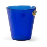 VASO IN VETRO, MURANO XX SECOLO a fondo blu, con corpo a tronco di cono. Applicazioni in pasta