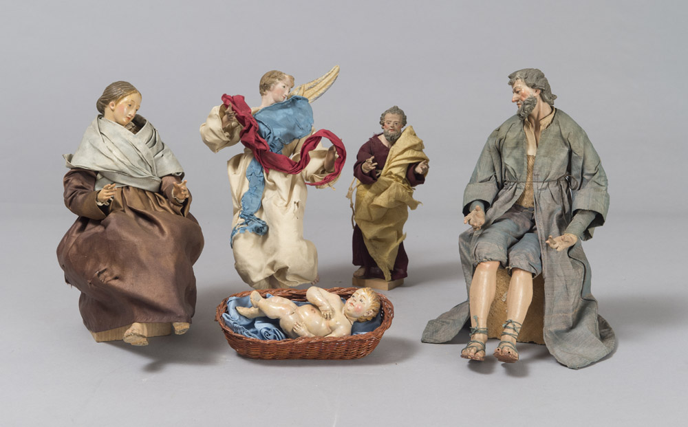 QUATTRO PASTORI DA PRESEPE E BAMBINELLO, NAPOLI XIX SECOLO in legno ceramica e corda, con vesti in