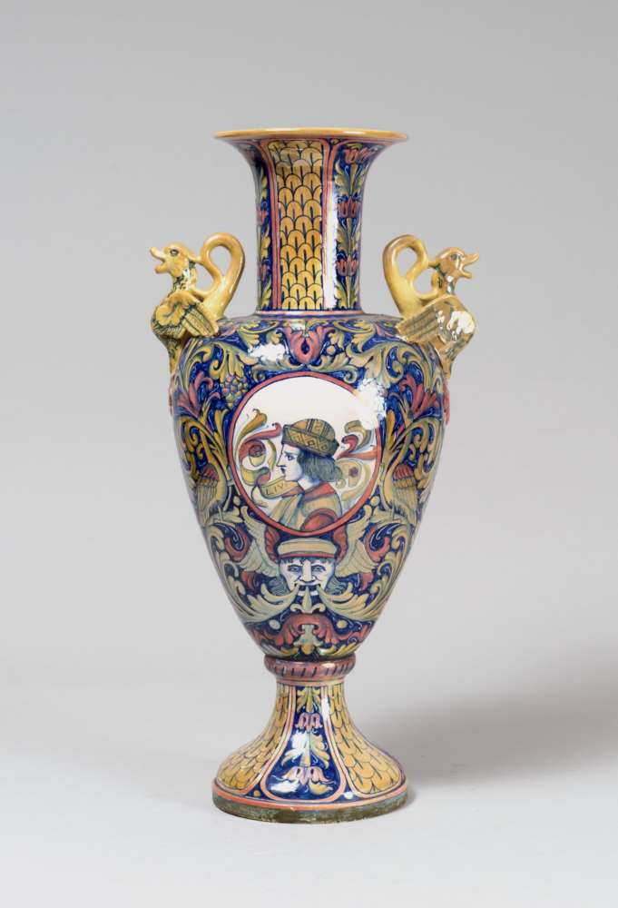 CERAMIC VASE, GUALDO TADINO FIRST HALF 20TH CENTURY with decorum to leaves of cakes and birds and