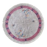 A CHINESE ROUND CARPET, 20TH CENTURY Diameter cm. 225. TAPPETO CIRCOLARE, CINA METÀ XX SECOLO con