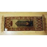 THREE BEDSIDE RUGS, PAKISTAN E LAHORE, HALF 20TH CENTURY Measures cm. 94 x 32. TRE SCENDILETTO,