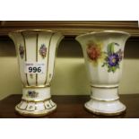 A PAIR OF PORCELAIN VASES , COPENAGHEN INIZI 20TH CENTURY to white enamel with decorum to flowers