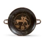 RED-FIGURES KYLIX, EARLY 20TH CENTURY in clay and shining black glaze. Tub with smooth edge,