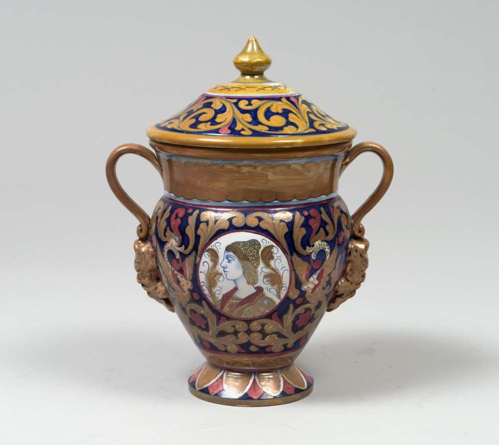 CERAMIC VASE WITH COVER, ALBERTO RUBBOLI GUALDO TADINO, FIRST HALFS 20TH CENTURY with decorum to