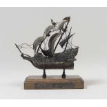 MODELS OF SAILING SHIP, ITALY 20TH CENTURY with wood base. Measures cm. 12 x 6 x 15. Weight model