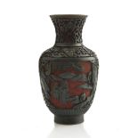 A BLACK LACQUER VASE, CHINA FIRST HALF 20TH CENTURY Measures cm. 13 x 7. VASO IN LACCA NERA, CINA