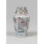 A CHINESE POLYCHROME PORCELAINE VASE, 19TH CENTURY Measures cm. 28 x 15. Fair condition. Hairlines