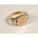 SIGNET RING.