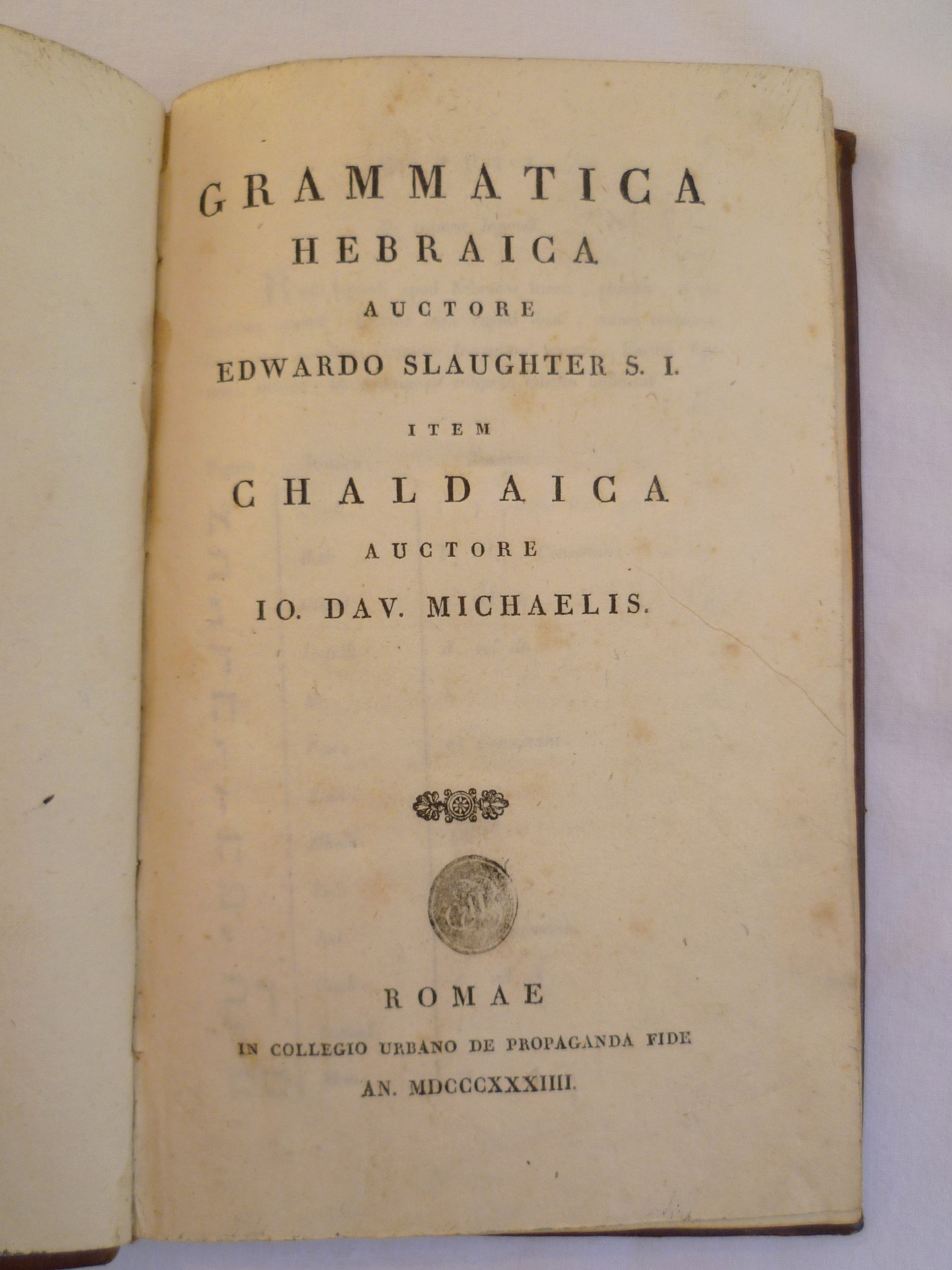 Early 19th century Grammatica Hebraica compiled by Eduardo Slaughter, printed in Rome 1834, hard - Image 2 of 3