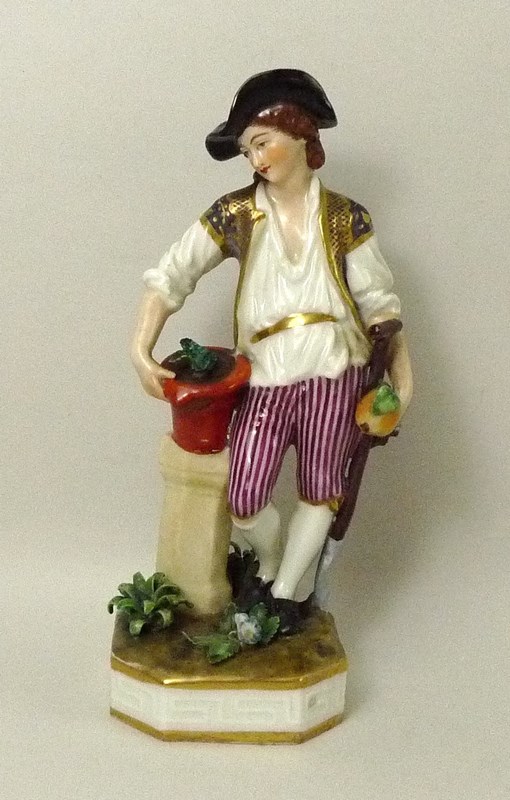 A Derby porcelain figurine, late 18th/early 19th century,