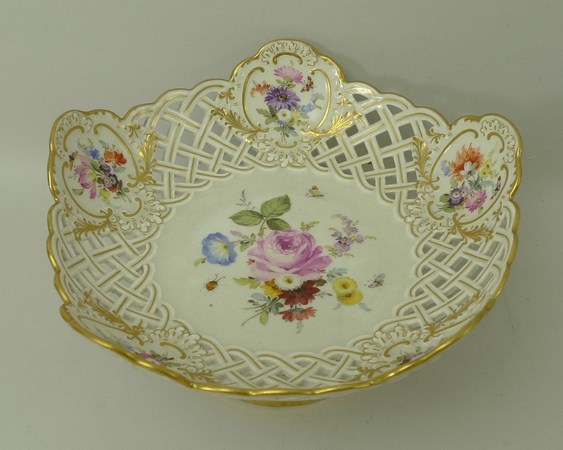 A Meissen pierced basket work fruit bowl, - Image 5 of 6