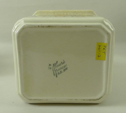 A set of four F Fleure ceramic square form storage jars, labelled 'Sucre', 'Chicoree', 'Farine', - Image 5 of 5