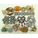 A quantity of vintage and later costume jewellery,