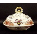 A Chamberlains Worcester porcelain part dinner service, circa 1845,