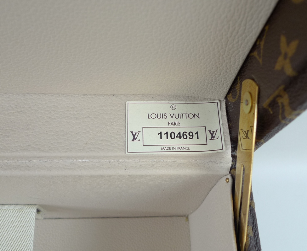 A Louis Vuitton Bisten 65 suitcase (M21325), in monogram coated fabric and calf leather trim, - Image 7 of 17