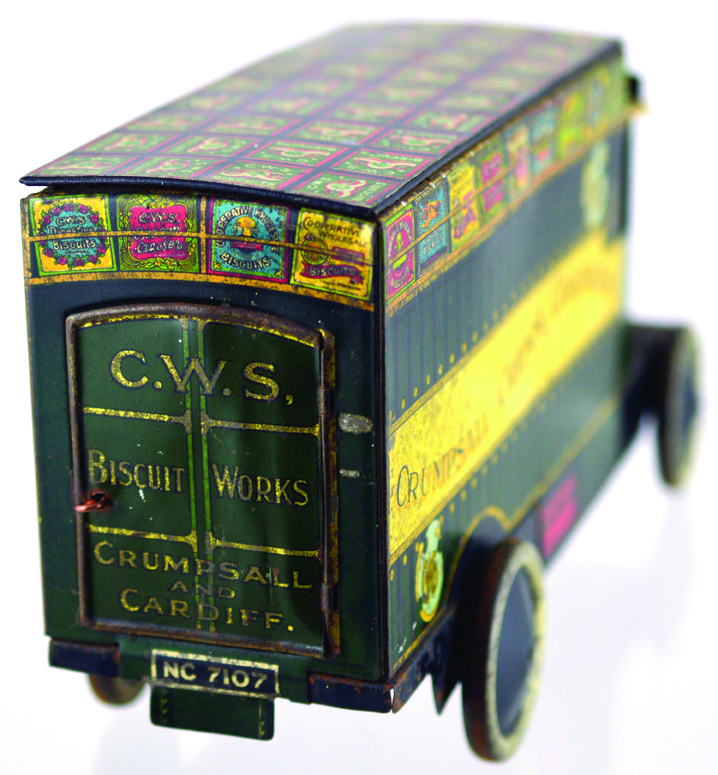 C.W.S. BISCUIT WORKS TIN PLATE LORRY. 9.5 by 4.75ins, CRUMPSALL CREAM CRACKERS to sides C.W.S./ - Image 4 of 4