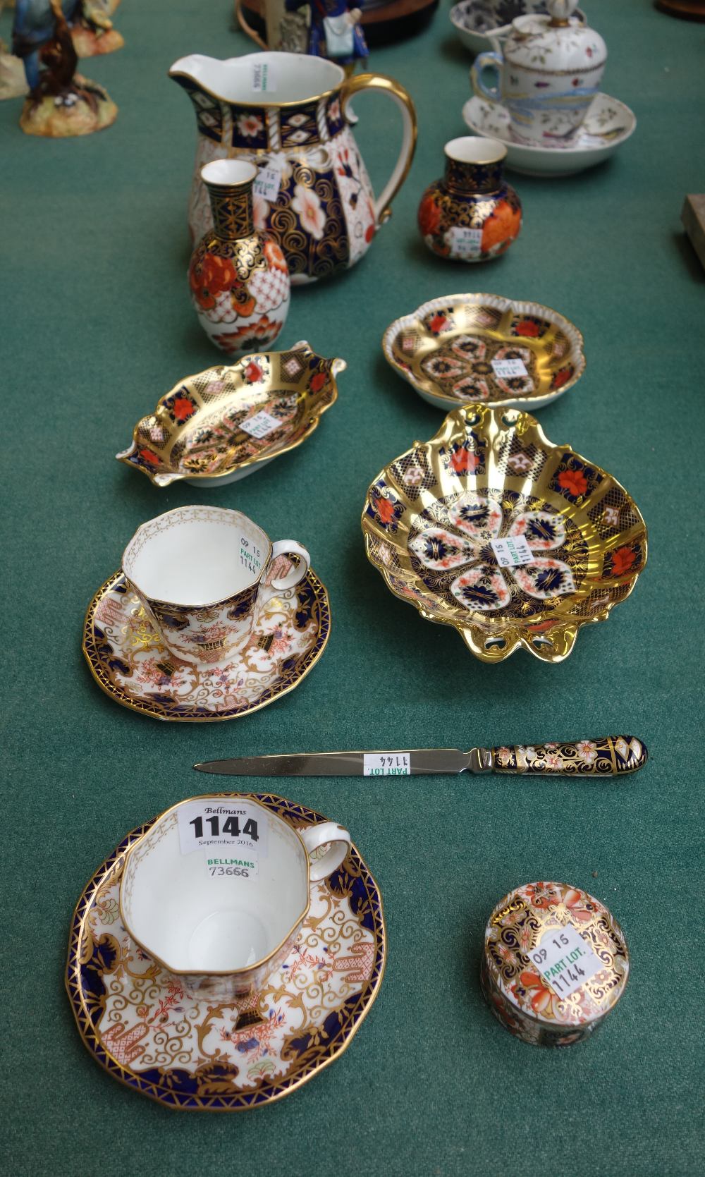 A quantity of Royal Crown Derby Imari tea and decorative wares, - Image 3 of 3