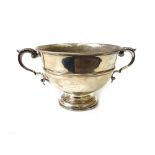 An Edwardian silver two handled rose bowl, Goldsmiths & Silversmiths Company, London, 1905,