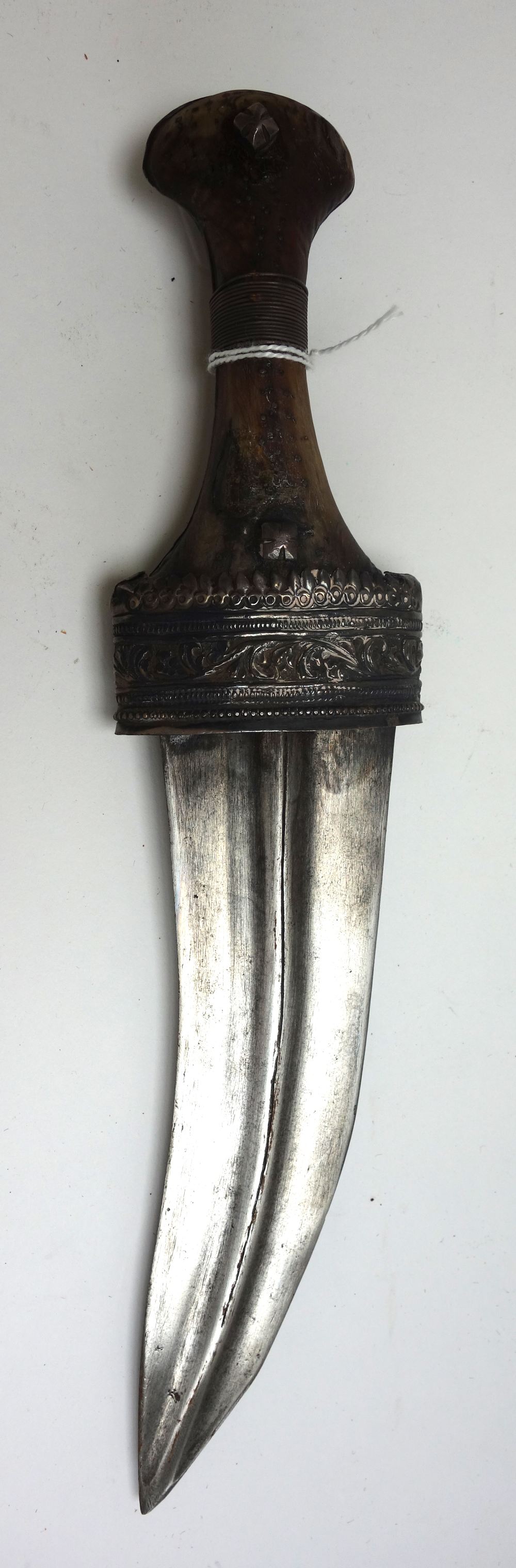Two Middle Eastern jambiya, 20th century, with curved double edged steel blades, - Image 2 of 12