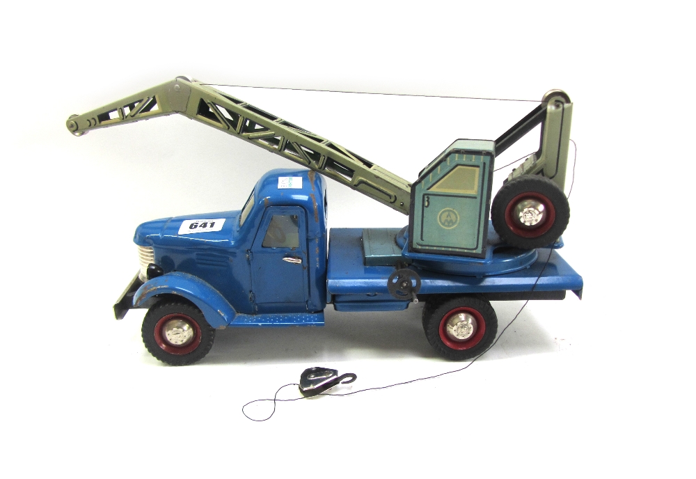 A Russian tinplate mobile crane truck, blue livery, circa 1950, boxed.