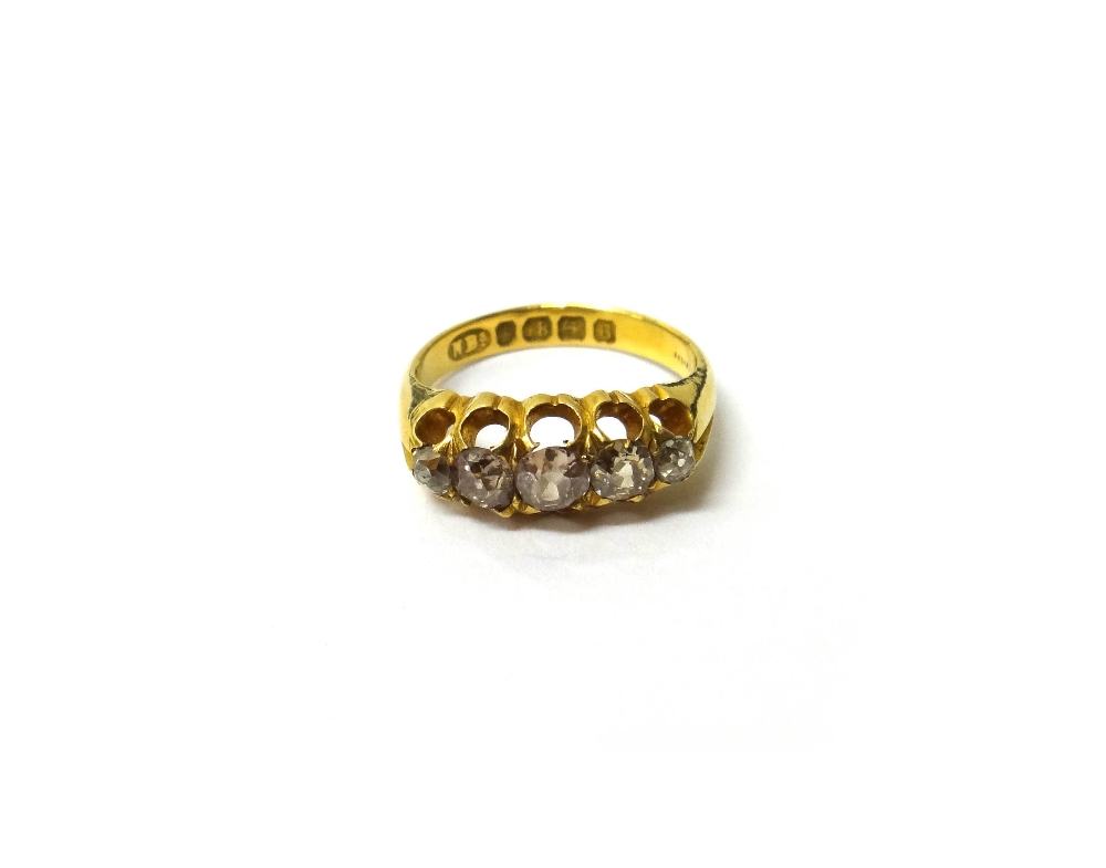 A Victorian 18ct gold and diamond set five stone ring,