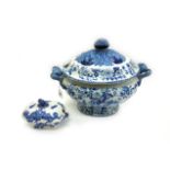 An English pearlware oval two handed soup tureen and cover, early 19th century,