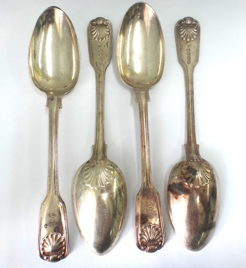 A matched set of nine Victorian silver fiddle thread and shell pattern table forks, - Bild 2 aus 2