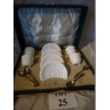A boxed Copeland Spode cup and saucers set est: £25-£45 (A3)