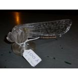 A Lalique Libellule Petite car mascot (has been glued back together) est: £800-£1,