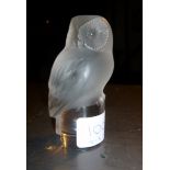 A Lalique owl (slight chip) est: £50-£80 (L)