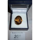A large quartz 9ct gold ring (size N) es