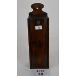 An early 19c pine candle box est: £30-£50 (A1)
