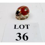 A Crown Derby ladybird figure est: £20-£40 (N3)