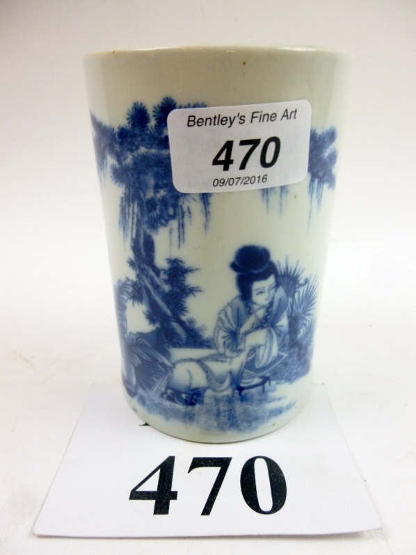 A Chinese blue and white brush pot paint