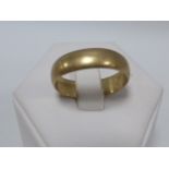 9ct gold wedding band, size W, 5.