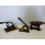 Victorian letter press with Royal regiment of Wales Boar's head embosser 'Gwell angau na Chywilydd'