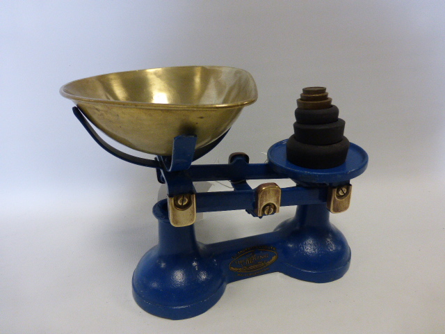 Set of 2lb kitchen scales by FJ Thornton Wolverhampton, with weights.
