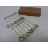 Set of twelve Australian Harold Sargison of Hobart hammered silver teaspoons, 90g, with card box.