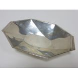 Silver octagonal bonbon dish hallmarked Sheffield 1939 by maker Emile Viner, 17.3x10.8cms, 84.9g.