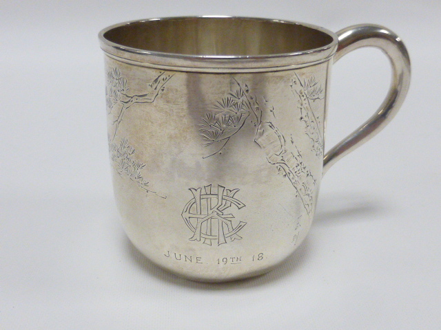 Japanese silver cup with engraved foliate decoration, initialled and dated June 19th 18.. - Image 2 of 3