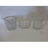 Webb crystal raised flower vase centre p