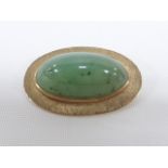 9ct gold and Jade brooch, 37x23mm, 12.8g