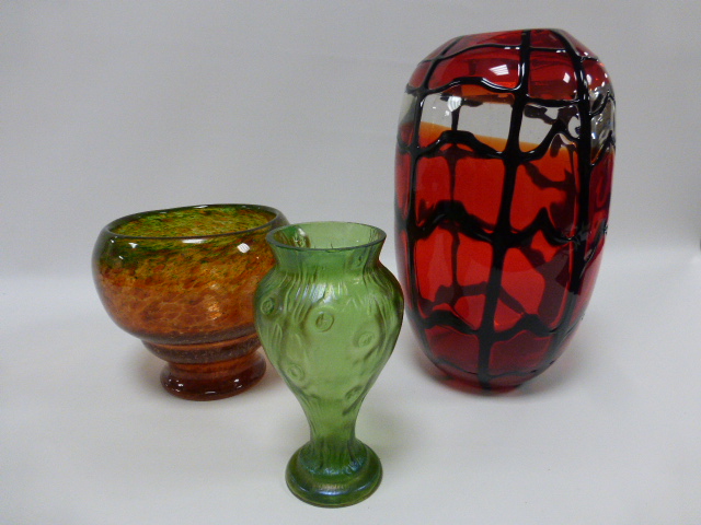 Monart style glass vase 15.5cm high, Loe