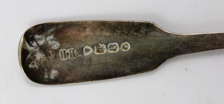 HENRY HOLLAND A SET OF SIX VICTORIAN SILVER FIDDLE PATTERN TEASPOONS, later monogrammed, London - Image 3 of 3