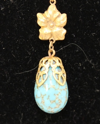 AN ART NOUVEAU PERIOD GILT METAL PENDANT with female plaque and turquoise coloured dropper - Image 5 of 5