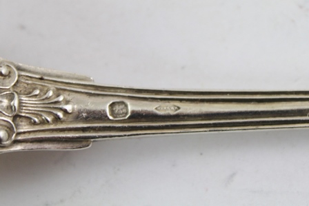 A SET OF SIX FRENCH WHITE METAL "KINGS" PATTERN DESSERT SPOONS, 17cm - Image 3 of 3