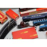 TRIANG HORNBY RAILWAYS 00 GAUGE STEAM LOCO BRITANNIA 462 no.70000 together with tender, diesel