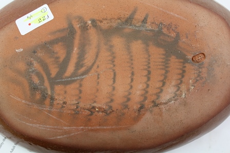 JOHN SOLLY (1928-2004) A SLIPWARE DECORATED TERRACOTTA OVAL SERVING BOWL of stylised fish design, - Image 2 of 4