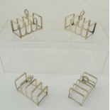 F.C. RICHARDS A SET OF FOUR INDIVIDUAL SILVER TOAST RACKS, Birmingham 1935, combined weight 180g.